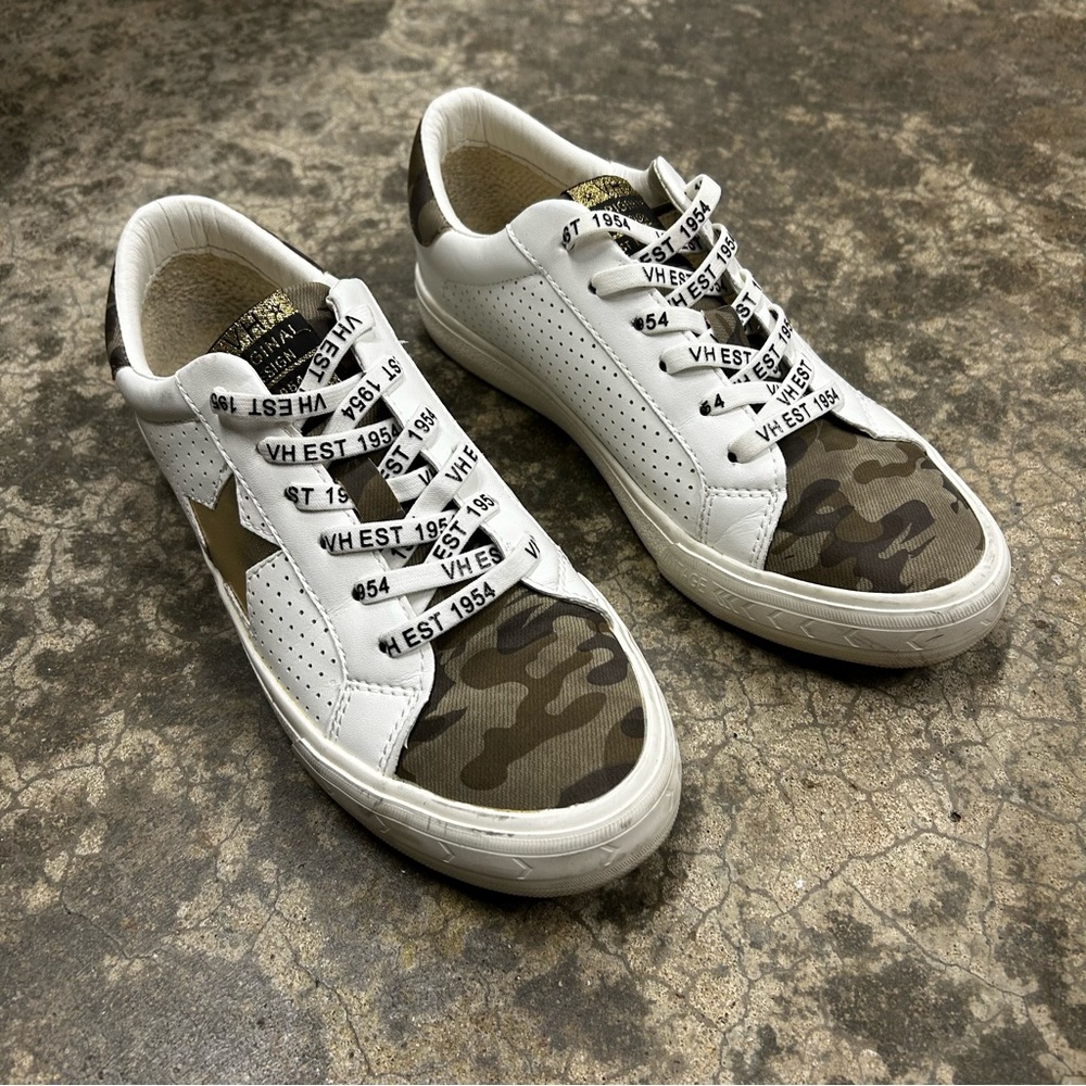Vintage Havana Grande Womens‎ 8 White Camo Gold Star Sneaker EUC